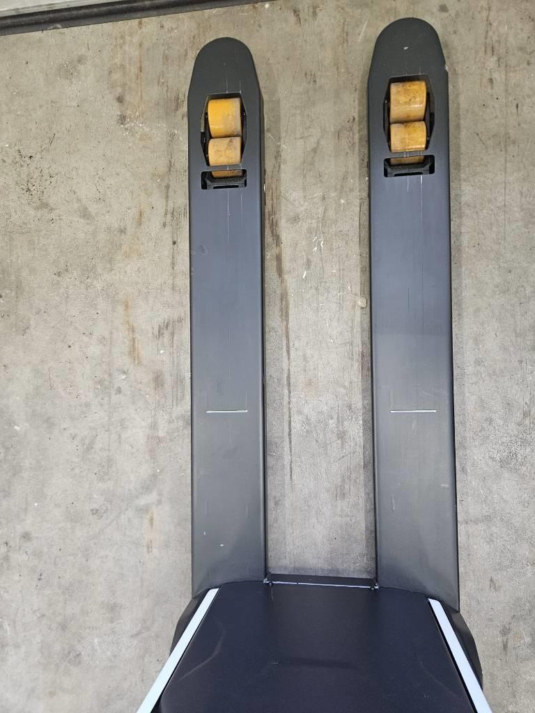 Bobcat LPM 15 N Lavansiirtotrukit