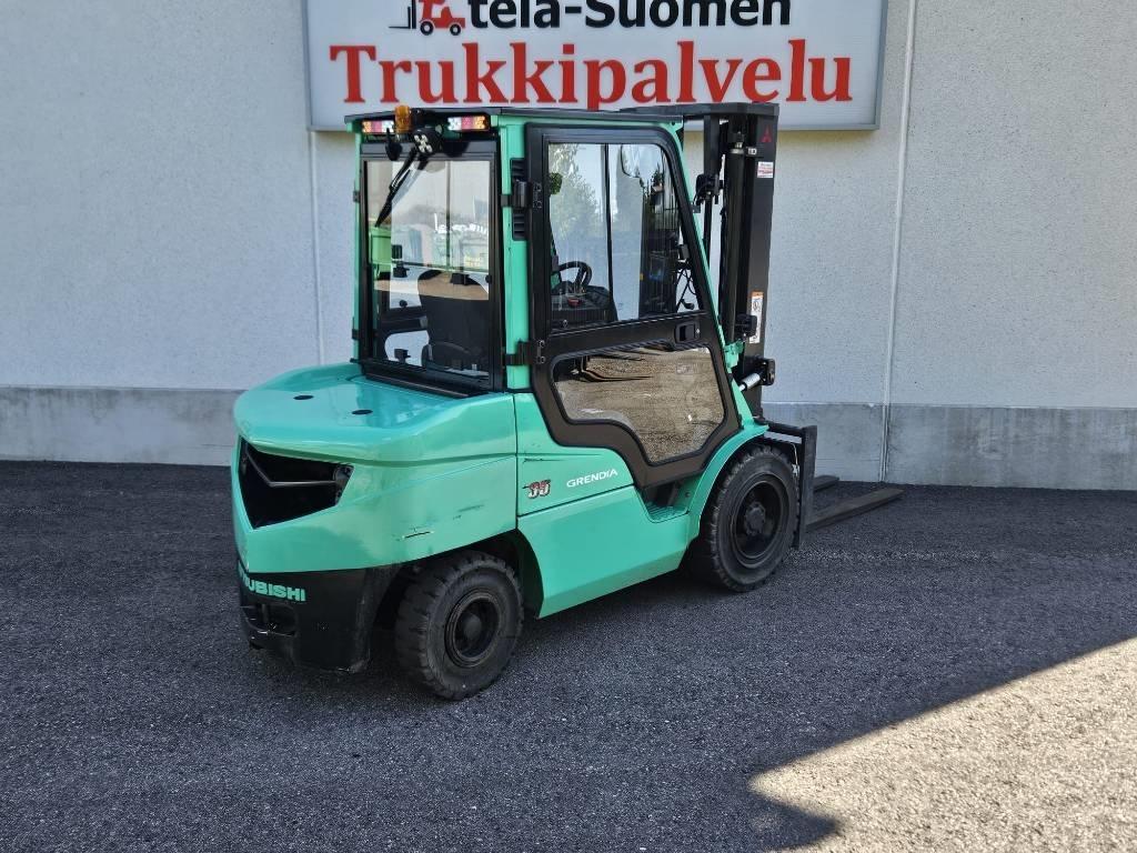 Mitsubishi FD35N Dieseltrukki Dieseltrukit